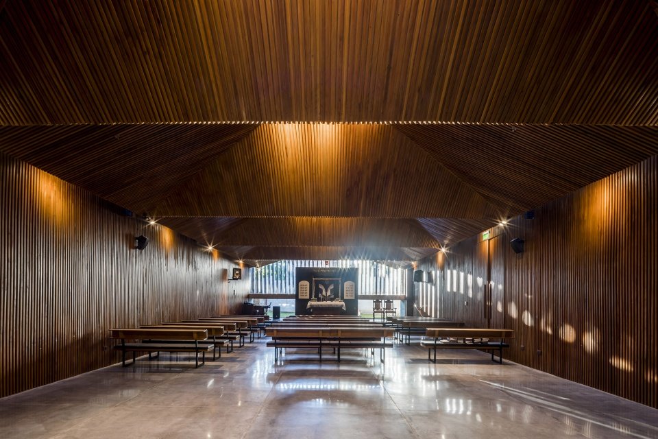 UHP 犹太教会堂,巴拉圭 / Equipo de Arquitectura UHP 犹太教会堂,巴拉圭 / Equipo de Arquitectura