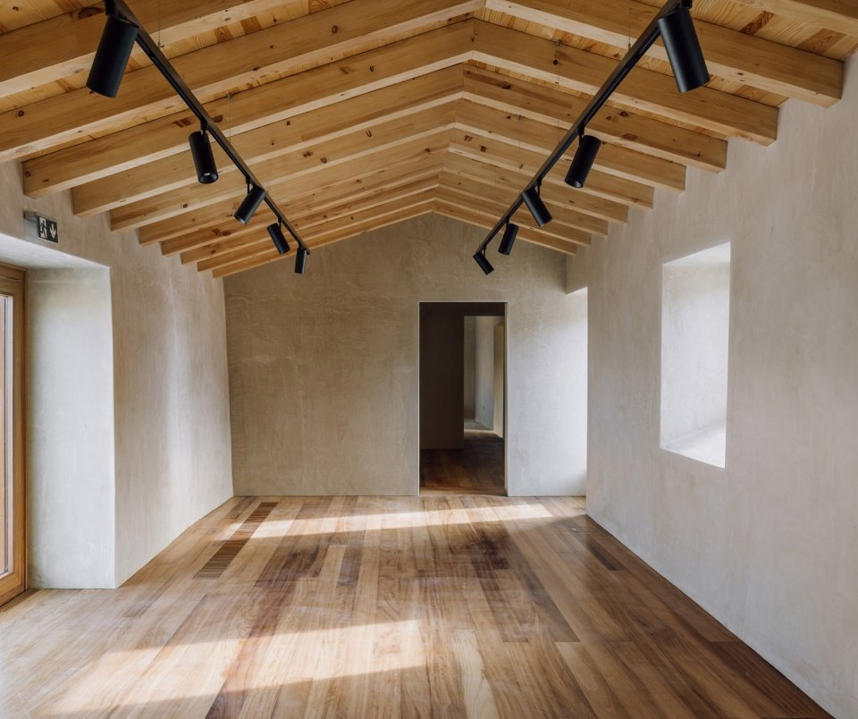 Casal Saloio 乡村房屋改造，葡萄牙 / Miguel Marcelino