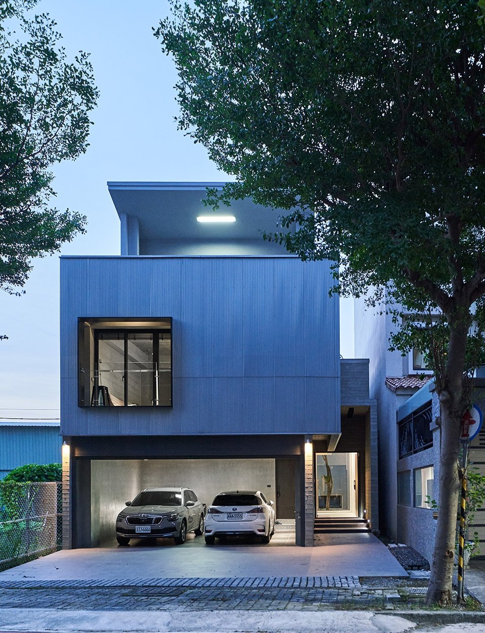 透天厝裡的三合院，高雄 / HAO Design