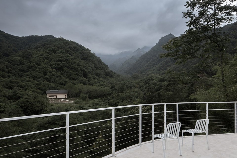 秦岭宿集 空山九帖书店·王维的寂寞、山果落餐厅 / STUDIO QI