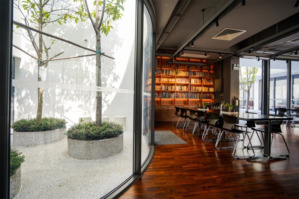 紫马岭公园香山书房 / 广东中山建筑设计院股份有限公司 紫马岭公园香山书房 / 广东中山建筑设计院股份有限公司