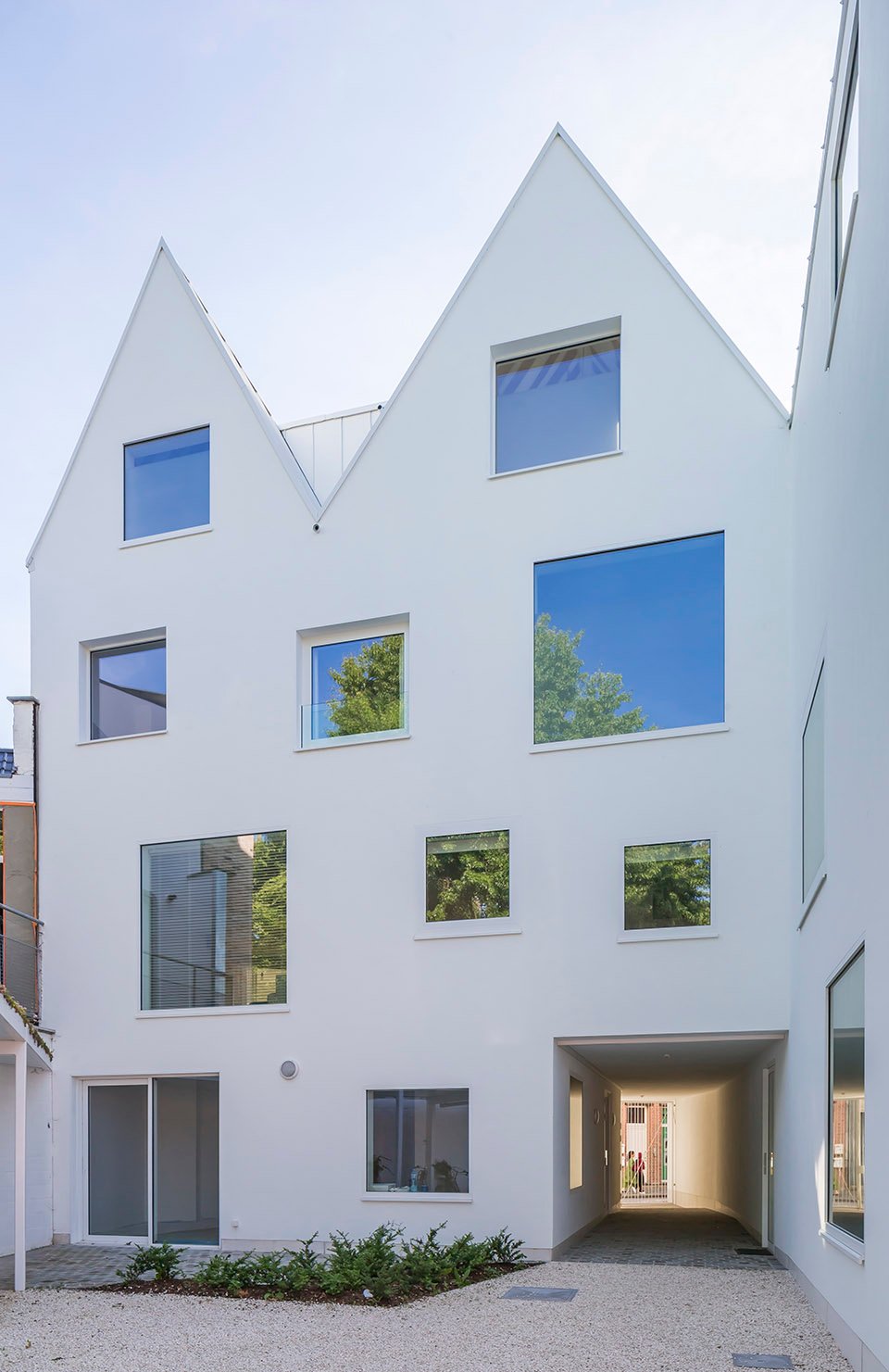 “在城市”公寓，比利时 / dmvA Architects