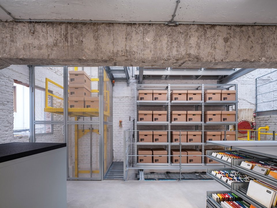 FREITAG 新店,上海 / FREITAG + 小大建筑设计事务所 FREITAG 新店,上海 / FREITAG + 小大建筑设计事务所