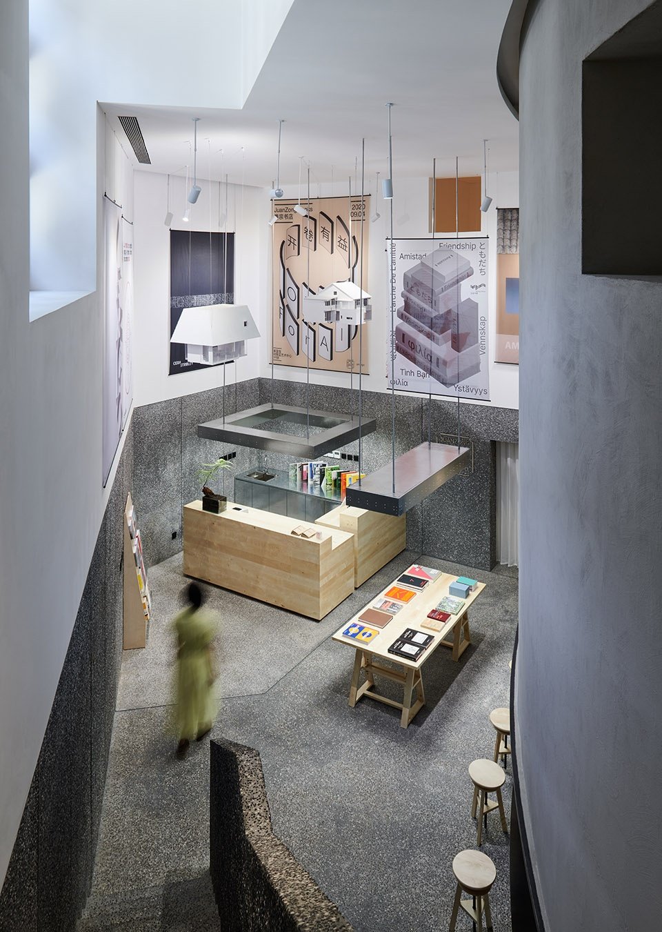 阿那亚卷宗书店和友谊书展，秦皇岛 / 亘建筑事务所