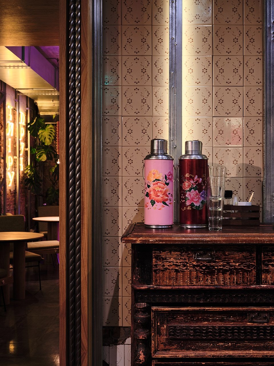 OSSU 餐馆,圣彼得堡 / DA bureau OSSU 餐馆,圣彼得堡 / DA bureau