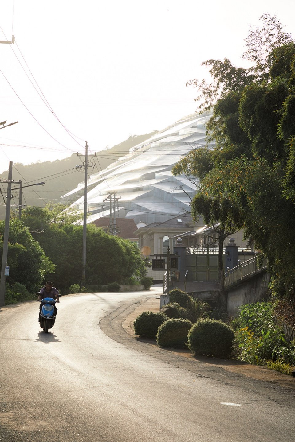 没有建筑师的建筑 -《山下美术馆》/ 摄影：梅可嘉