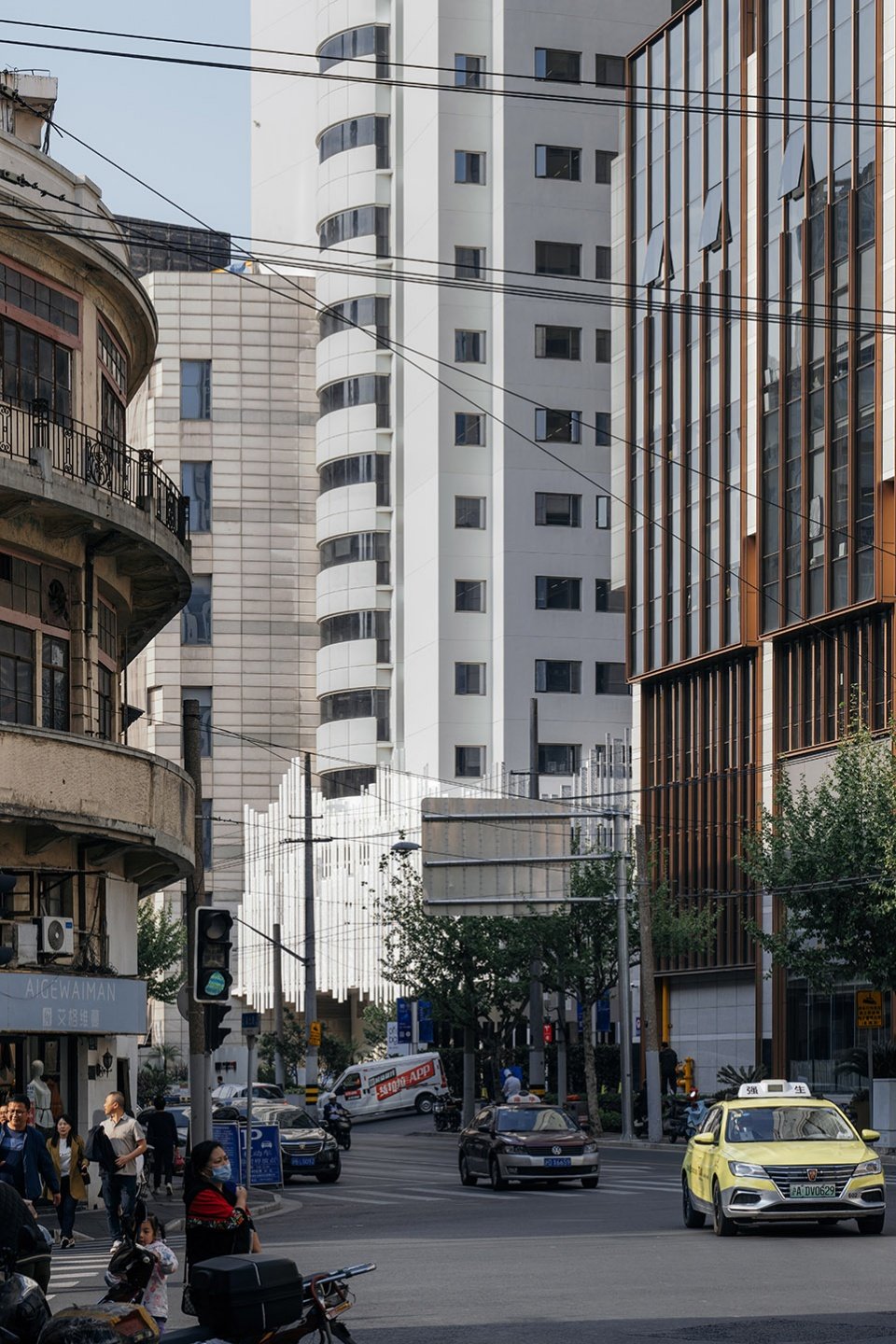 钢雨：德必上海书城 WE 改造设计 / Wutopia Lab