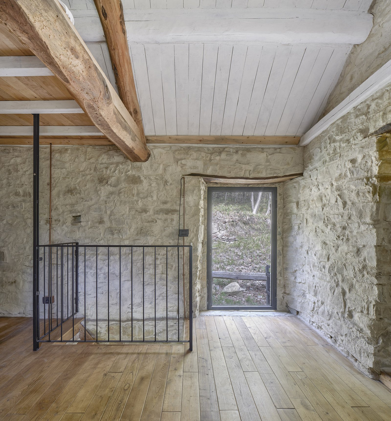 CIABÒT 小屋翻新扩建，意大利 / STUDIO ELLISSE