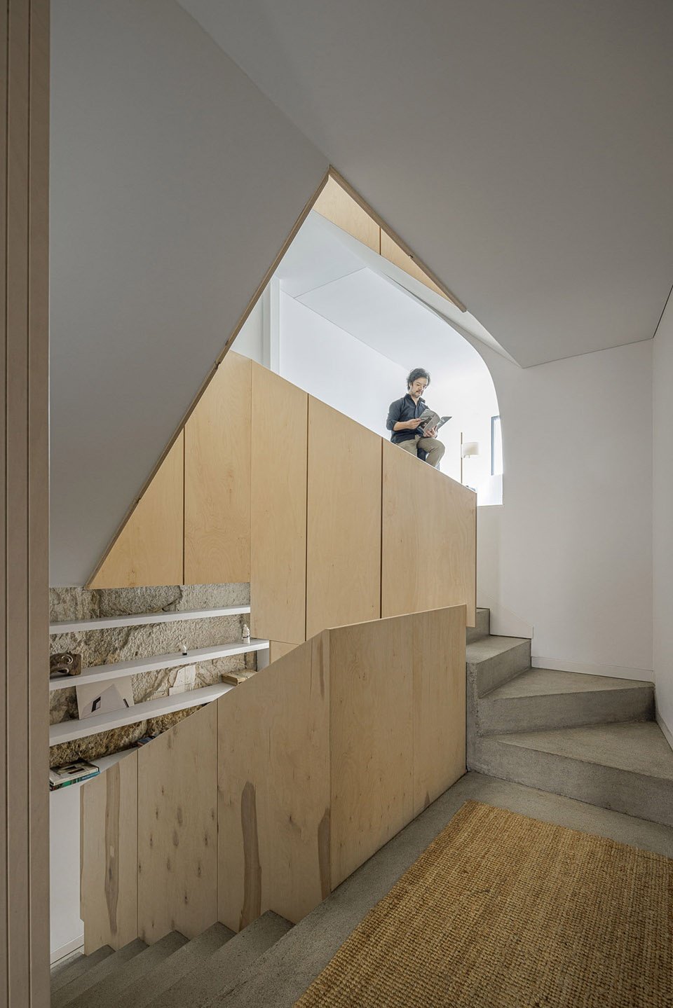 垂直住宅，波尔图 / Tsou Arquitectos