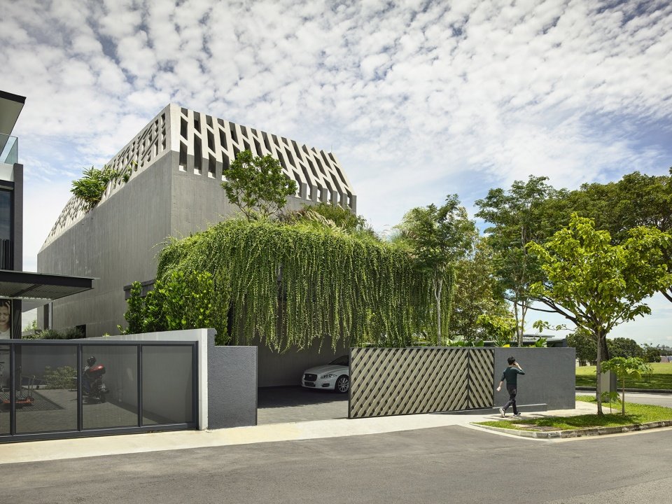 阴阳调和的混凝土住宅，新加坡 / HYLA Architects