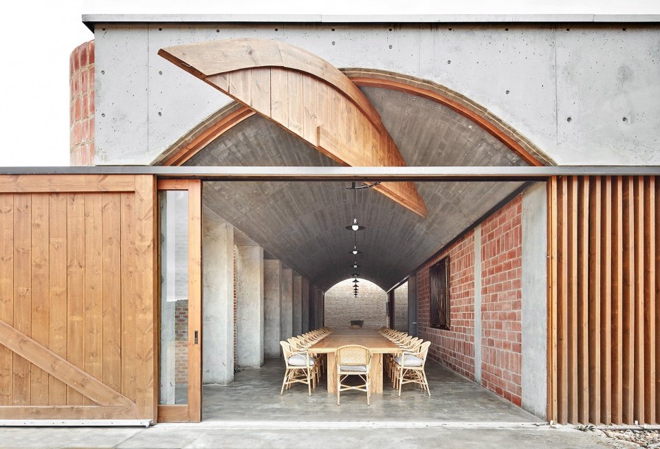 Mont-Ras 酿酒厂，西班牙 / Jorge Vidal Studio