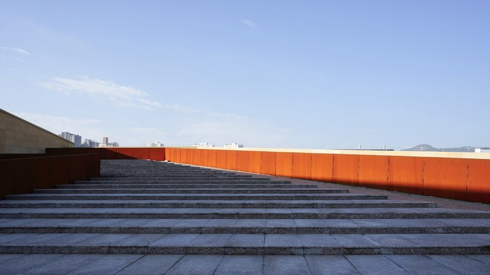 西宁市群众文化艺术活动交流中心，青海 / 西安建筑科技大学设计研究总院有限公司