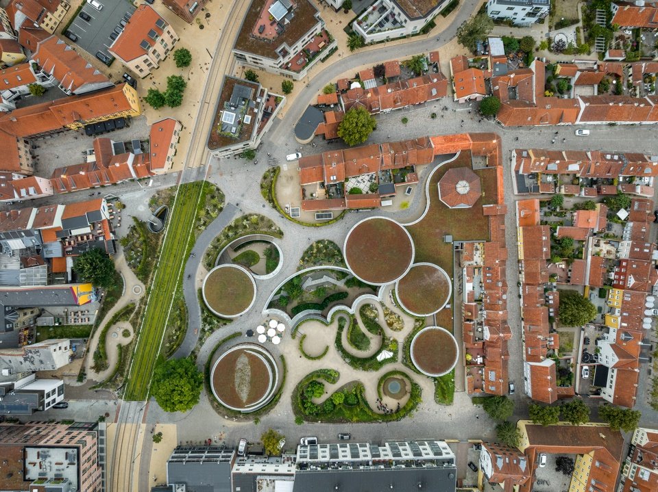 H.C. 安徒生博物馆，丹麦 / 隈研吾建筑都市设计事务所 + MASU Planning