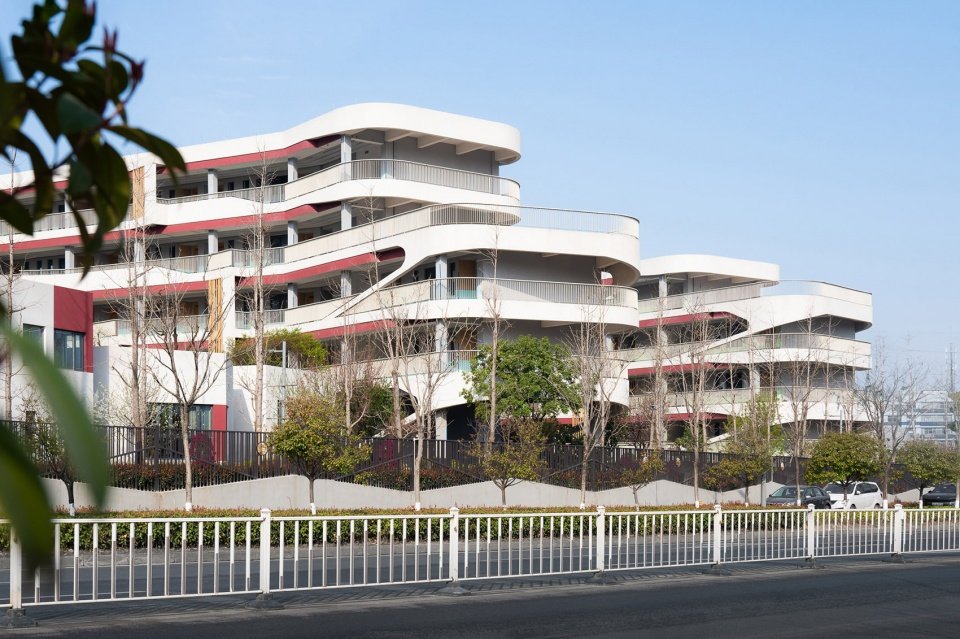 义乌市艺术学校新校区 / 浙江大学建筑设计研究院