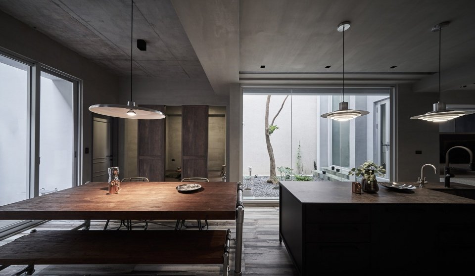 透天厝裡的三合院，高雄 / HAO Design