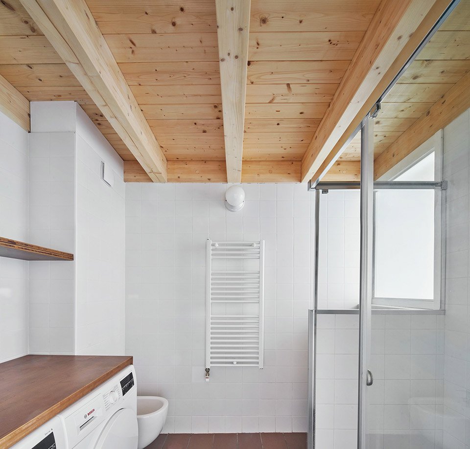 82SAN 塔拉萨联排住宅翻新扩建，巴塞罗纳 /  Vallribera Arquitectes