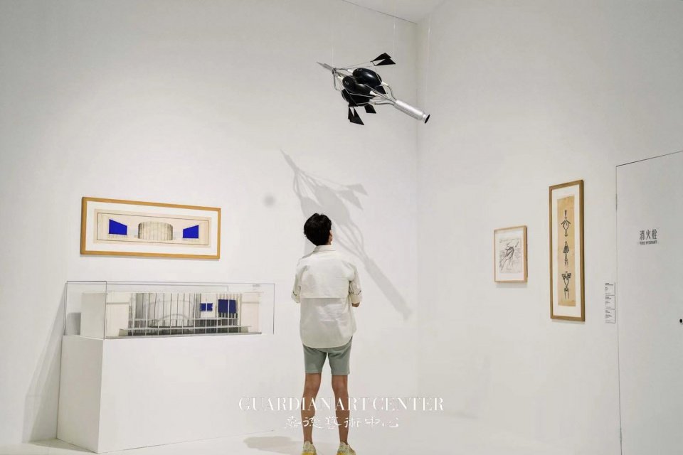 扎哈·哈迪德建筑事务所设计展和伊夫·克莱因中国首展盛大揭幕