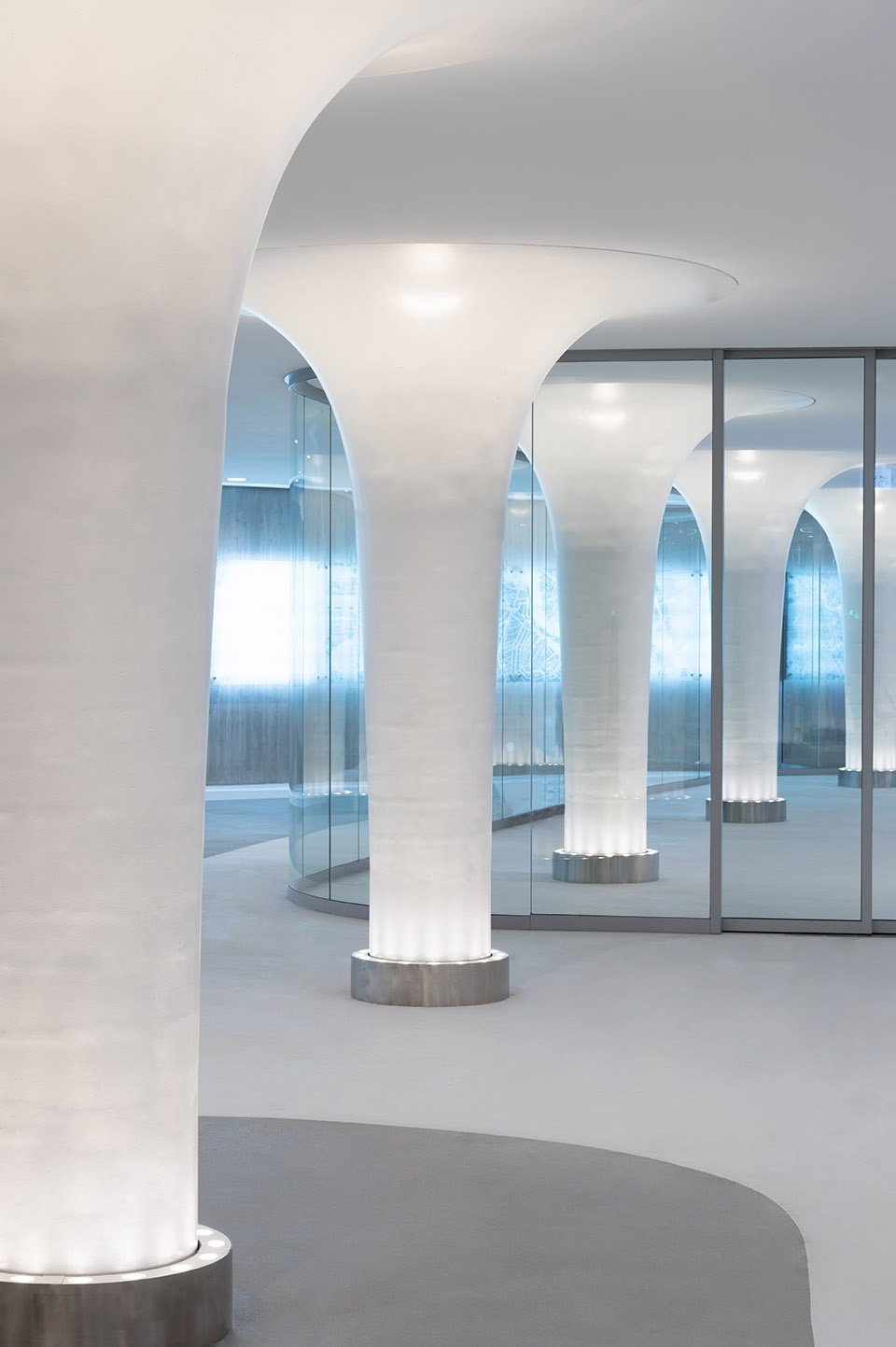 阿姆斯特丹火车站广场自行车停车场,荷兰 / wUrck 阿姆斯特丹火车站广场自行车停车场,荷兰 / wUrck