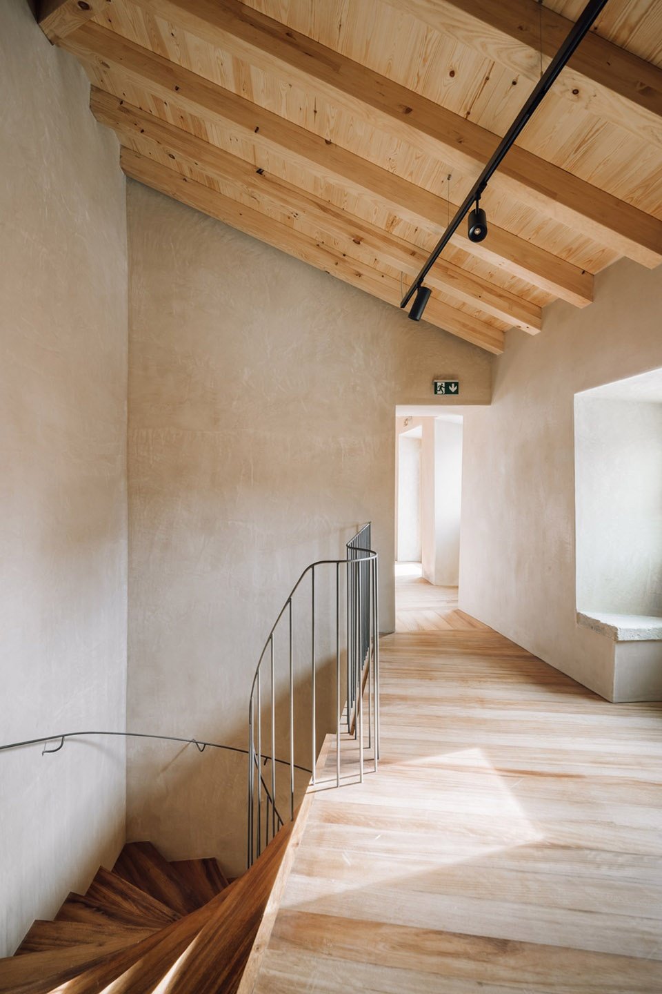 Casal Saloio 乡村房屋改造，葡萄牙 / Miguel Marcelino