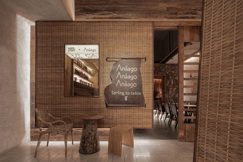 Anaago Bistro,重庆 / VARI 几里设计 Anaago Bistro,重庆 / VARI 几里设计