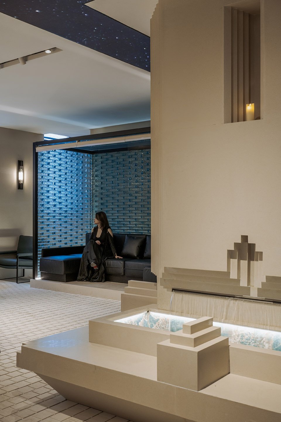 Piazza in a room: Mapoly Coffee 满坡栗咖啡(历史博物馆店)/ Wutopia Lab Piazza in a room: Mapoly Coffee 满坡栗咖啡(历史博物馆店)/ Wutopia Lab