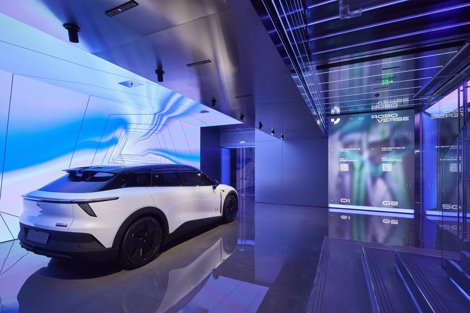 集度全新体验中心 ROBOVERSE，北京 / Gensler