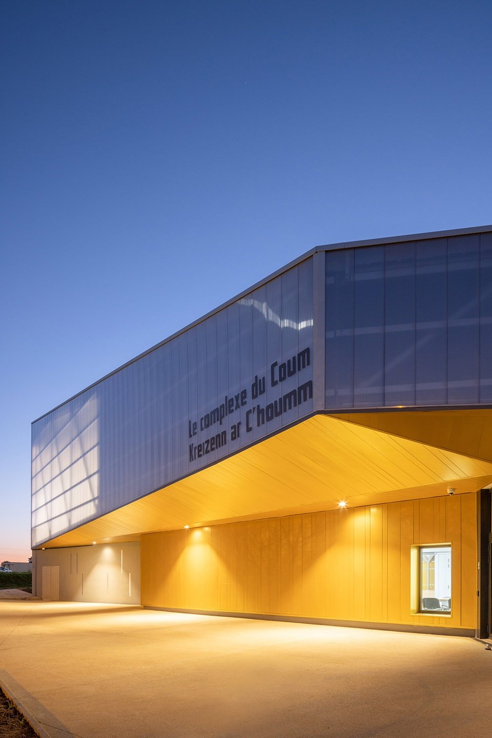 Coum 体育中心翻新扩建，法国 / ENO Architectes