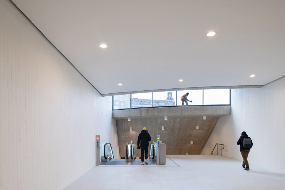 阿姆斯特丹火车站广场自行车停车场,荷兰 / wUrck 阿姆斯特丹火车站广场自行车停车场,荷兰 / wUrck