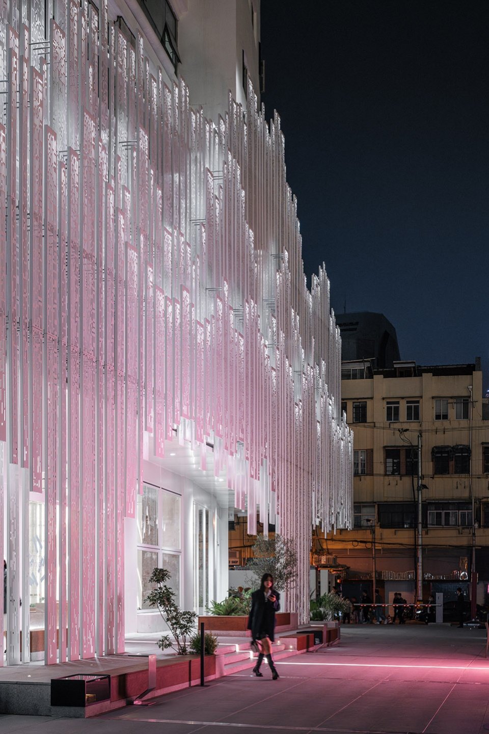 钢雨：德必上海书城 WE 改造设计 / Wutopia Lab