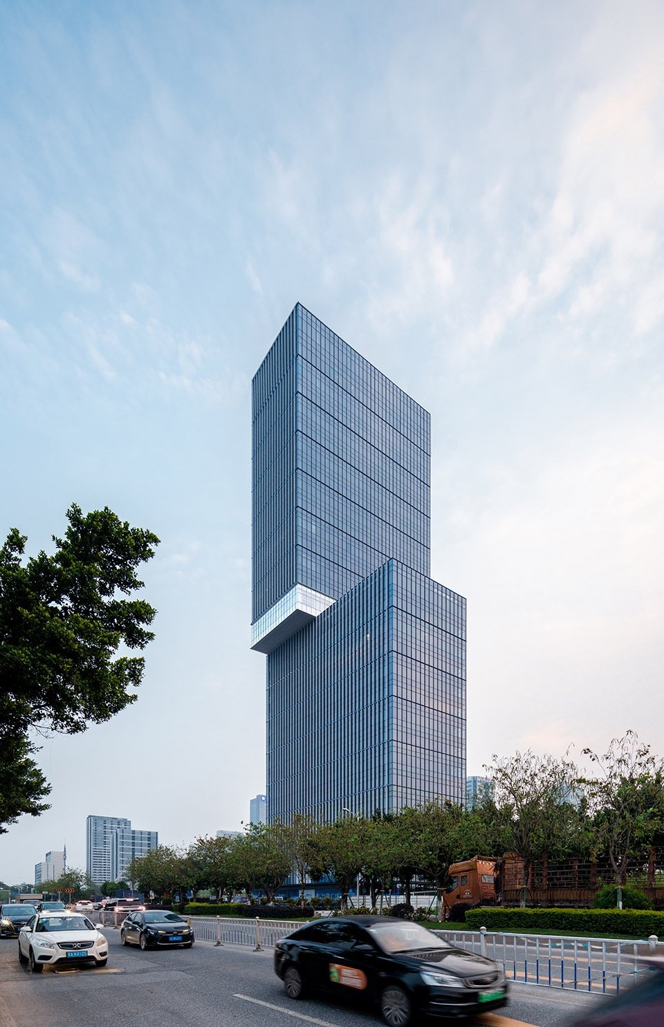 广州南站发现广场 / XAA 建筑事务所