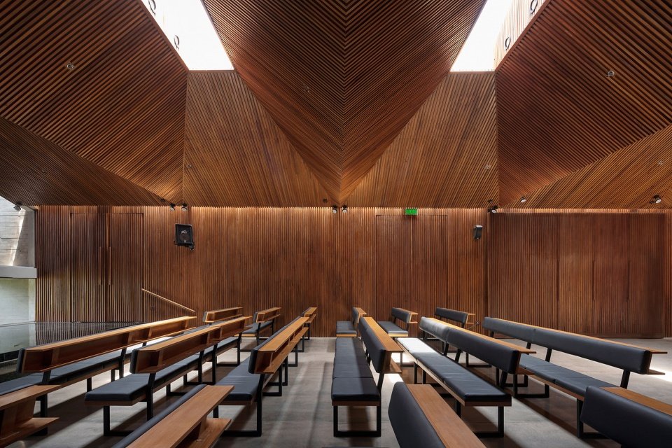 UHP 犹太教会堂,巴拉圭 / Equipo de Arquitectura UHP 犹太教会堂,巴拉圭 / Equipo de Arquitectura