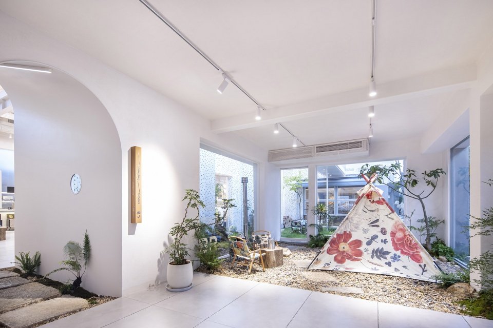 BACKROAD 户外集合店 / 杭州观堂设计 BACKROAD 户外集合店 / 杭州观堂设计