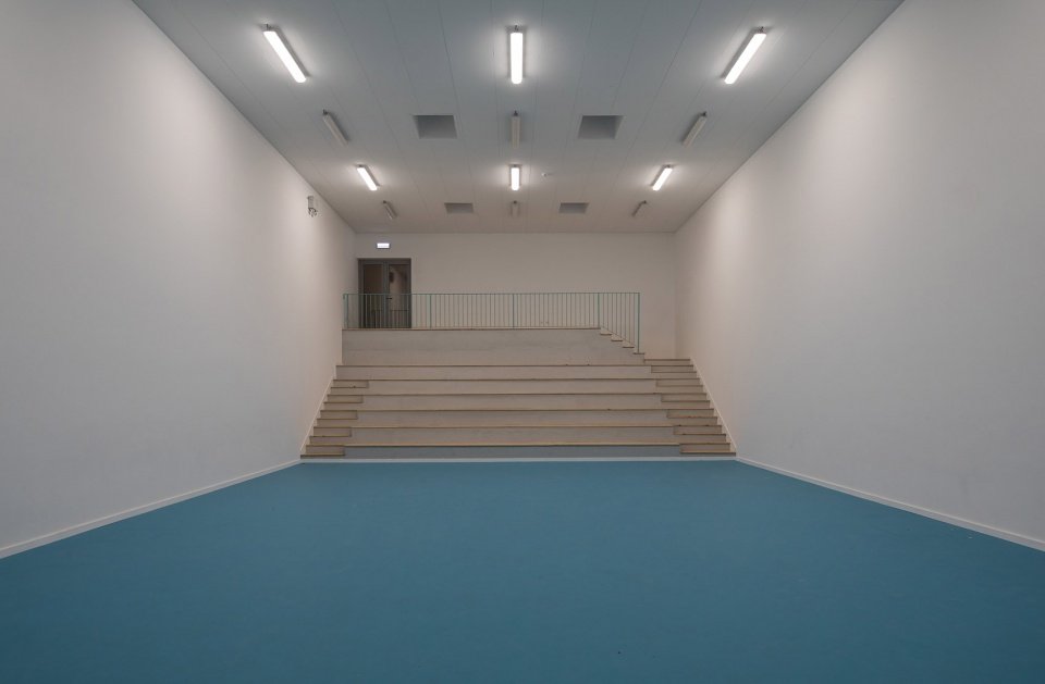 EB 36 学校加建改造,葡萄牙 / José Adrião Arquitectos EB 36 学校加建改造,葡萄牙 / José Adrião Arquitectos