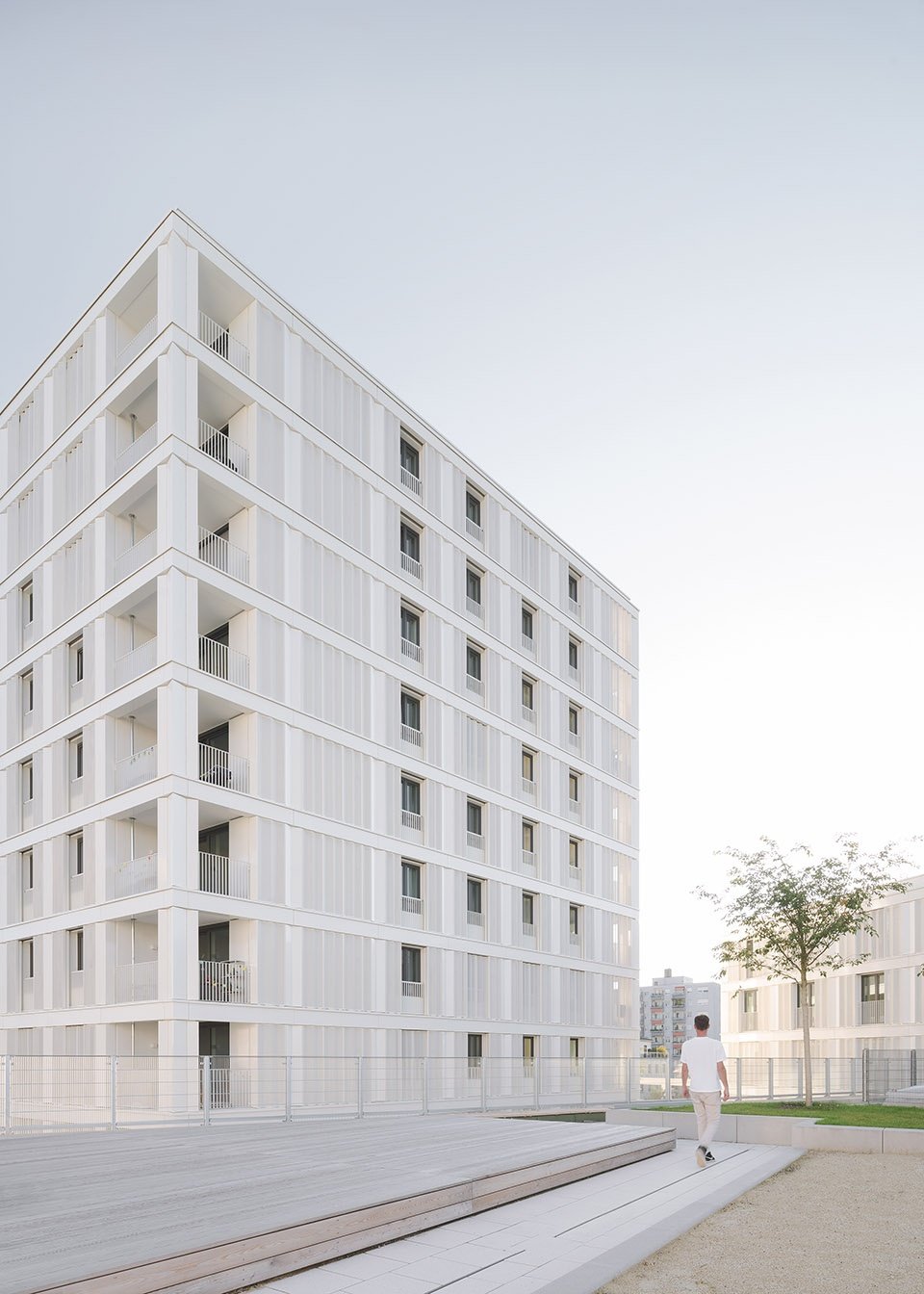 Paul-Gerhardt-Allee 住宅商业综合体，德国 / allmannwappner