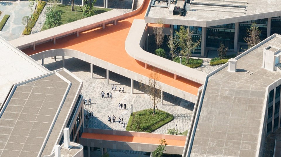 成都外国语学校仁寿校区 / 江苏中锐华东建筑设计研究院有限公司 荣朝晖工作室 成都外国语学校仁寿校区 / 江苏中锐华东建筑设计研究院有限公司 荣朝晖工作室