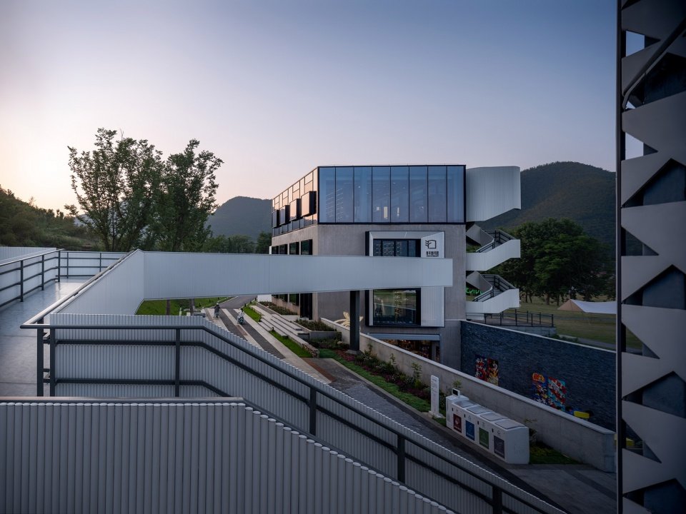 余村印象青年图书馆,浙江 / 上海交通大学设计学院杜春宇团队 余村印象青年图书馆,浙江 / 上海交通大学设计学院杜春宇团队