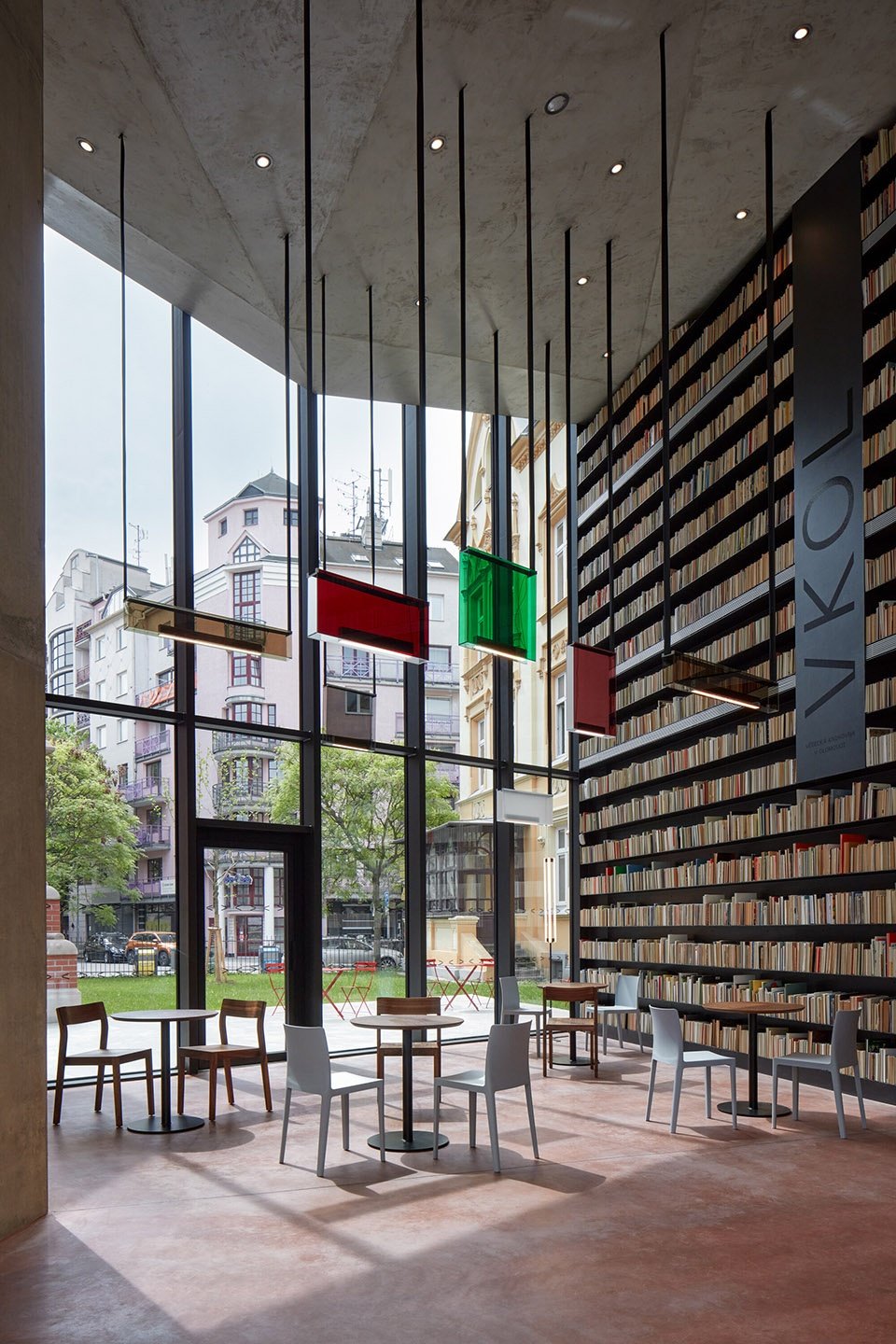 红色教堂改造，捷克 / atelier-r