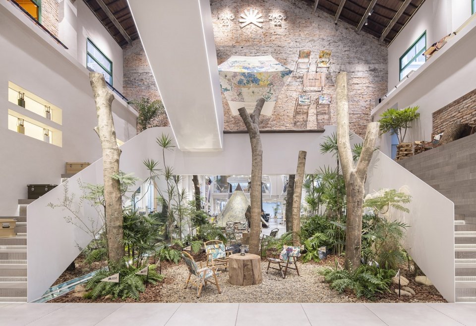 BACKROAD 户外集合店 / 杭州观堂设计 BACKROAD 户外集合店 / 杭州观堂设计