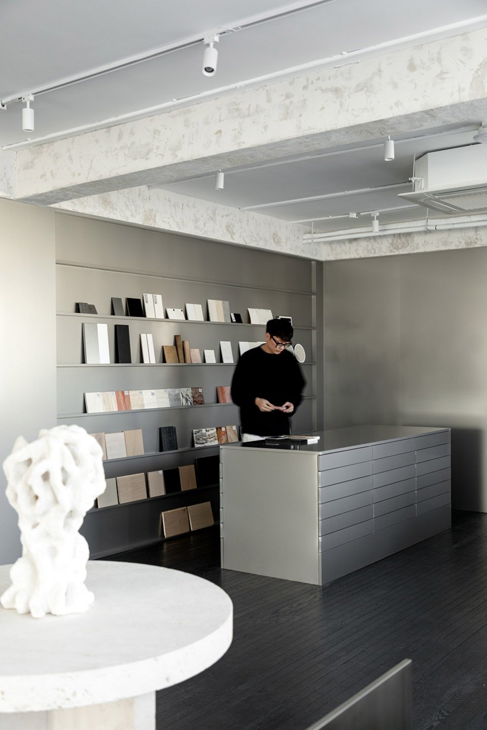 NOTHING DESIGN 上海工作室 / NOTHING DESIGN NOTHING DESIGN 上海工作室 / NOTHING DESIGN