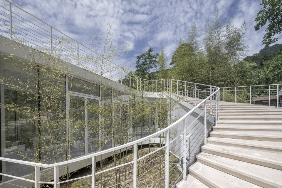 秦岭宿集 空山九帖书店·王维的寂寞、山果落餐厅 / STUDIO QI