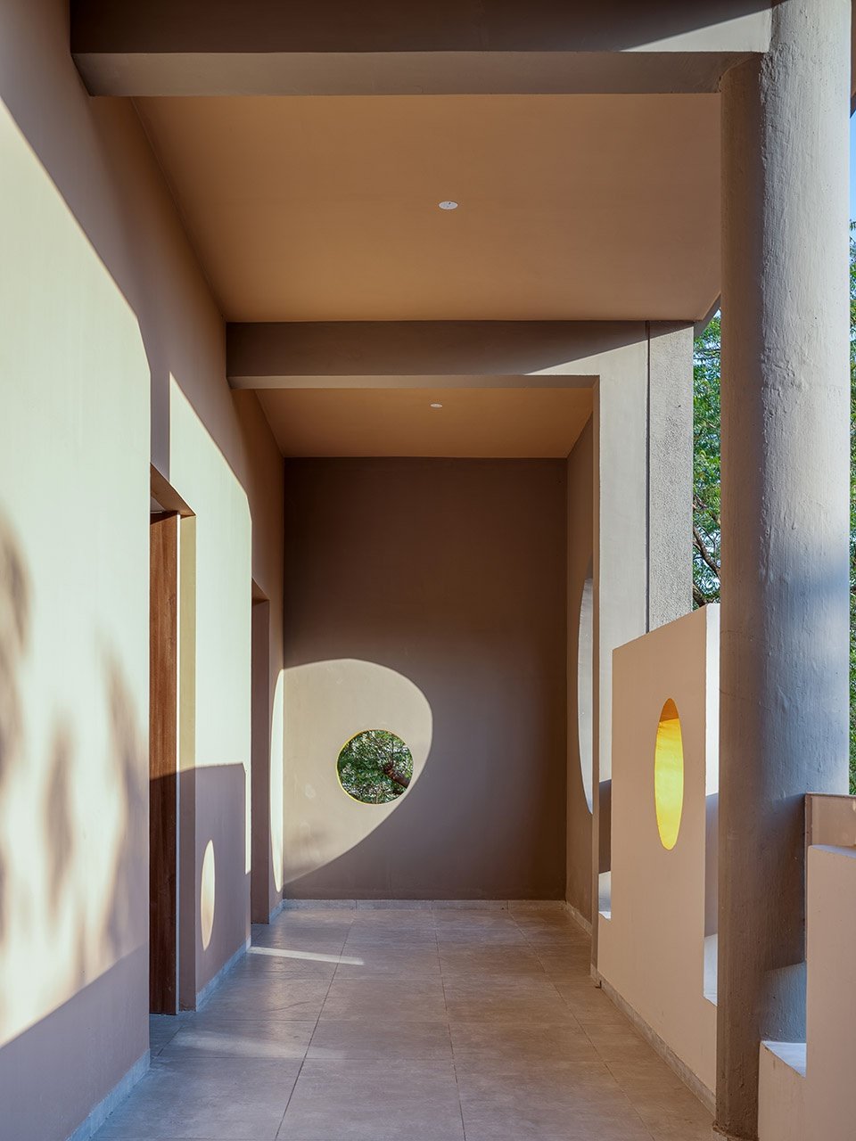 楝树下的校园，印度 / Dhulia Architecture Design