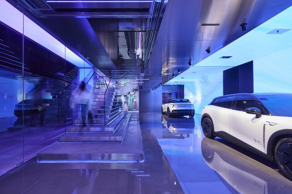 集度全新体验中心 ROBOVERSE，北京 / Gensler
