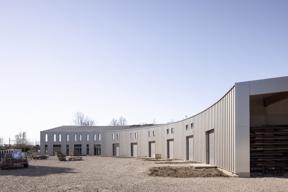 Zemst：工坊车间和办公空间，比利时 / WE-S architects