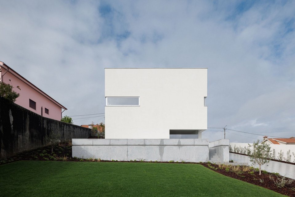 Santa Marinha 住宅，葡萄牙 / Helder da Rocha Arquitectos