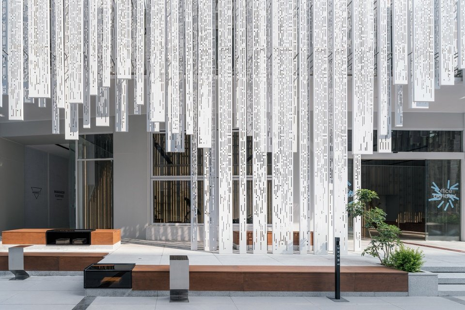 钢雨：德必上海书城 WE 改造设计 / Wutopia Lab