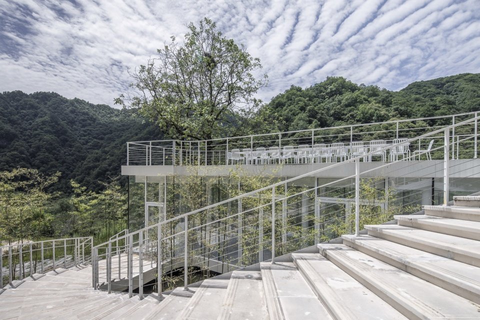 秦岭宿集 空山九帖书店·王维的寂寞、山果落餐厅 / STUDIO QI