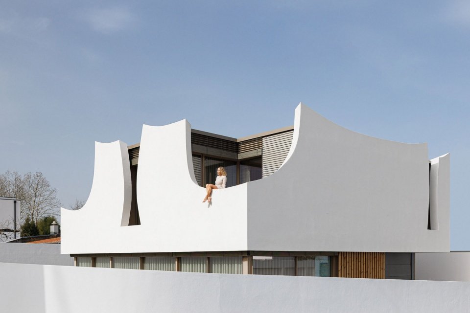 “花瓣庭院”住宅，波尔图 / Sandra Micaela Casinha Atelier