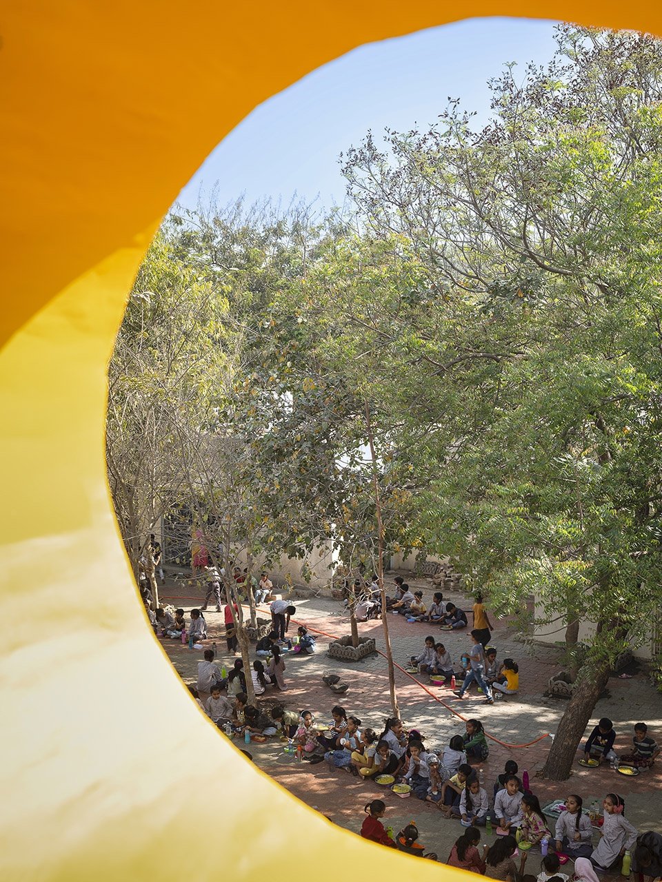 楝树下的校园，印度 / Dhulia Architecture Design