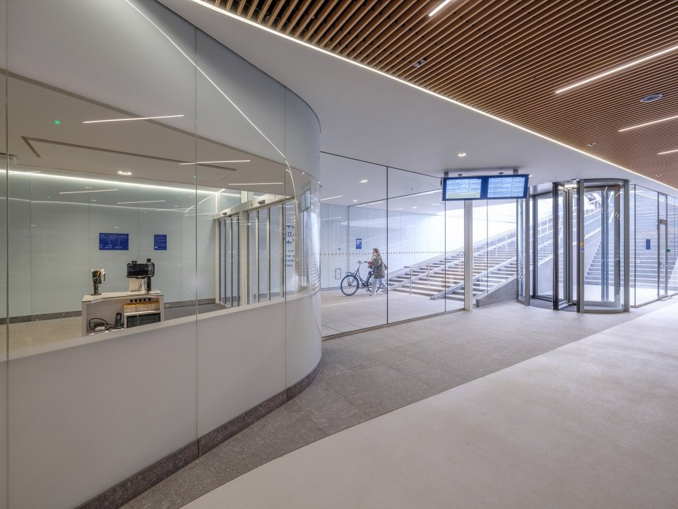 IJboulevard 水下自行车停车场,荷兰 / VenhoevenCS IJboulevard 水下自行车停车场,荷兰 / VenhoevenCS