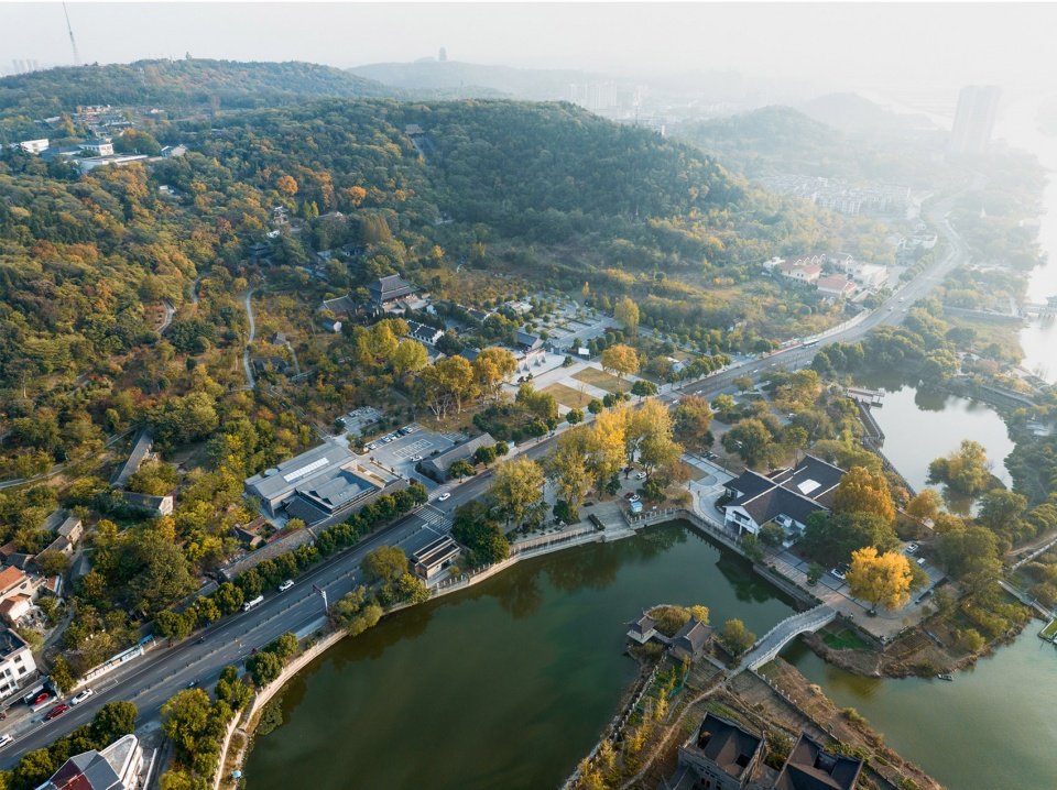 江淮小剧场，江苏淮安 / 东南大学建筑学院